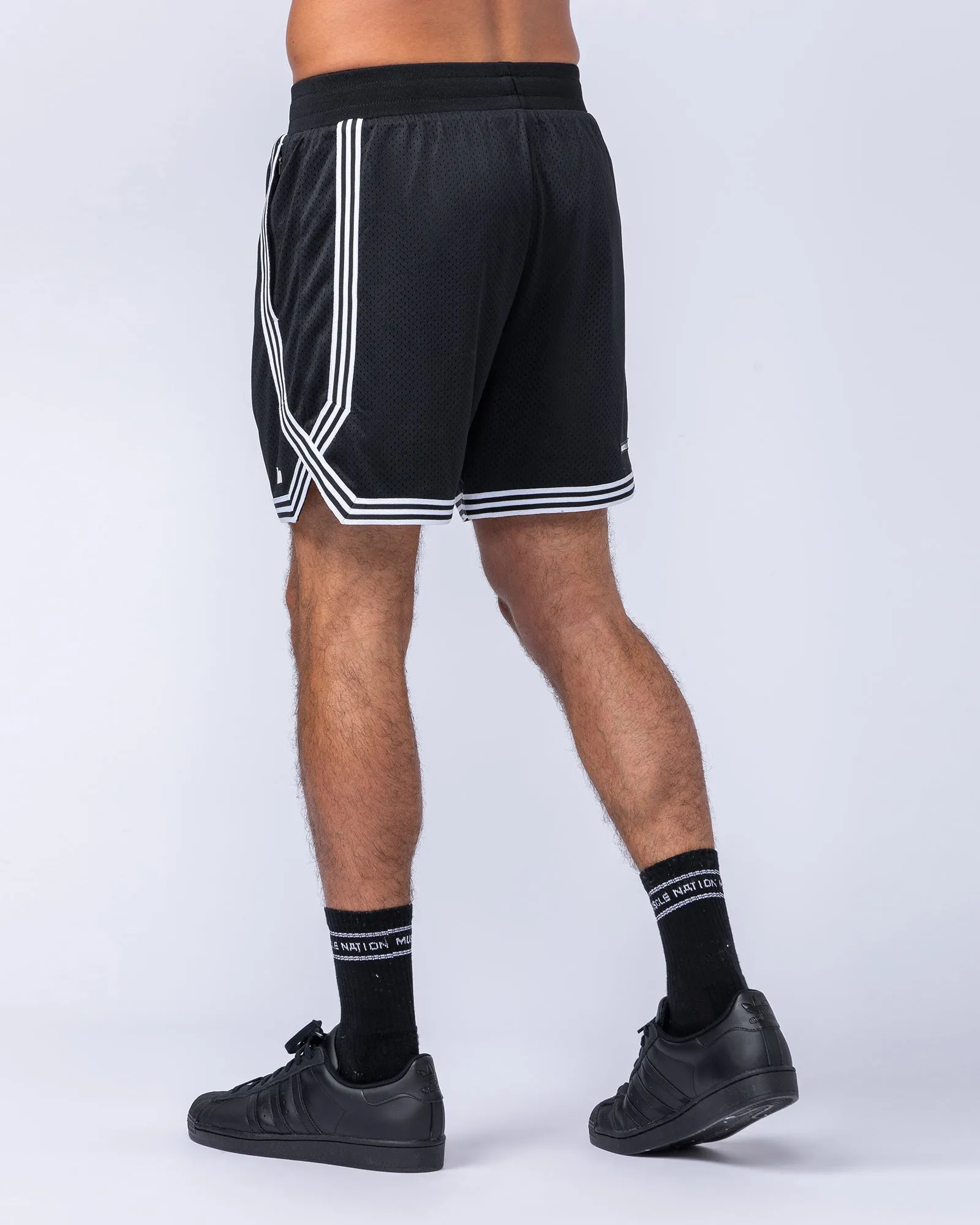 Courtside Basketball 5" Shorts - Black