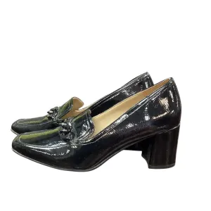 NATURALIZER BLACK PATENT LEATHER LOAFERS (#36)
SIZE 7.5